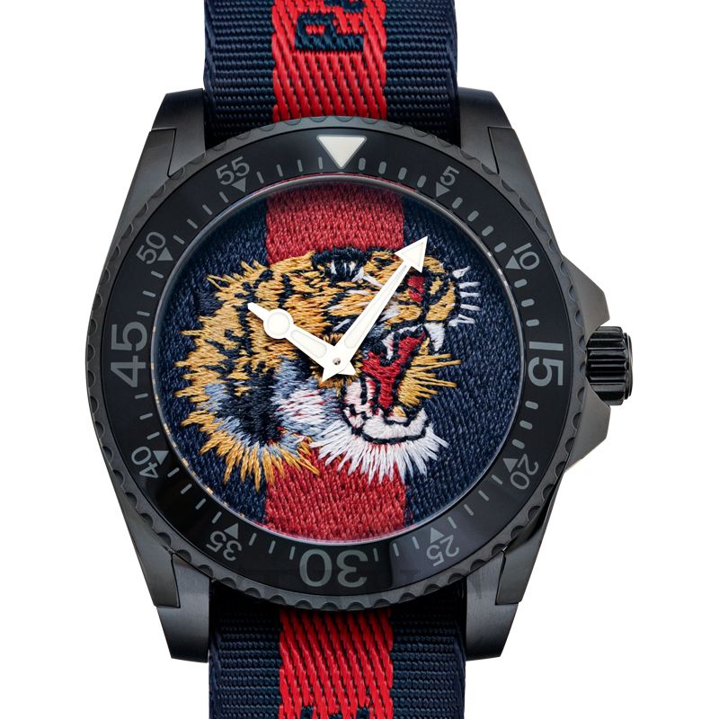 YA136215 Gucci Dive