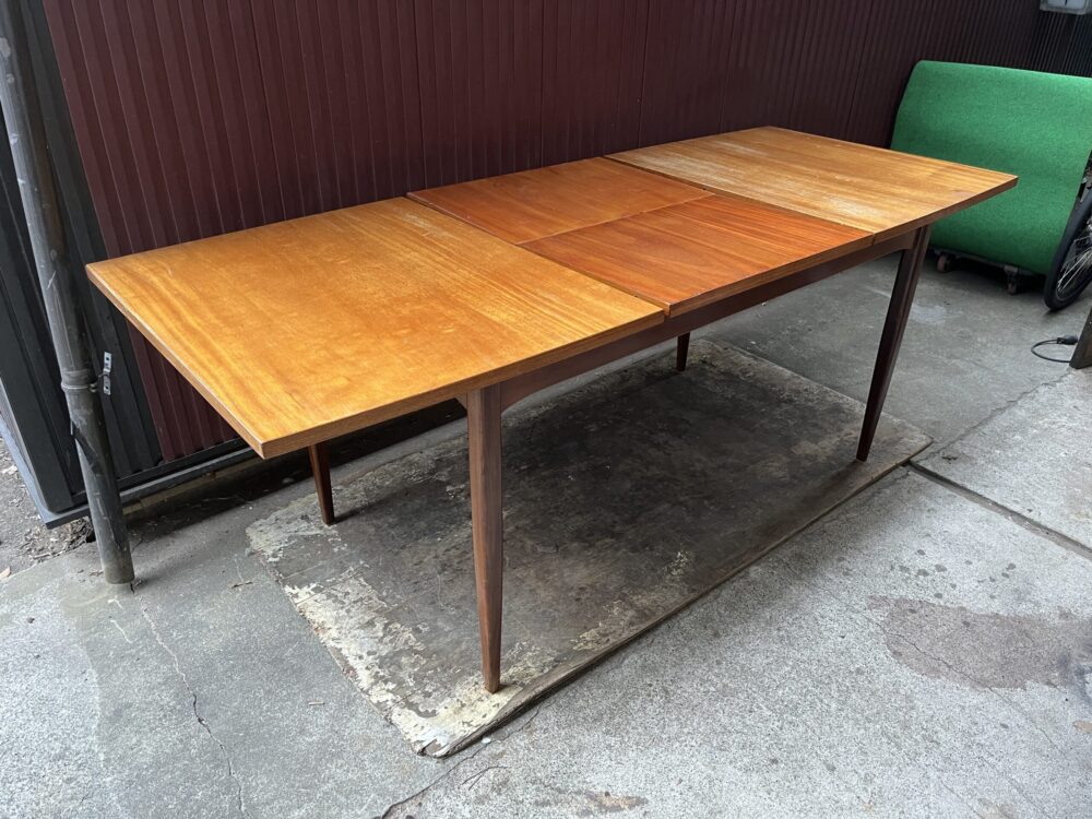 チークエクステンションテーブル 天板剥離再塗装/脚部ガタつき修理