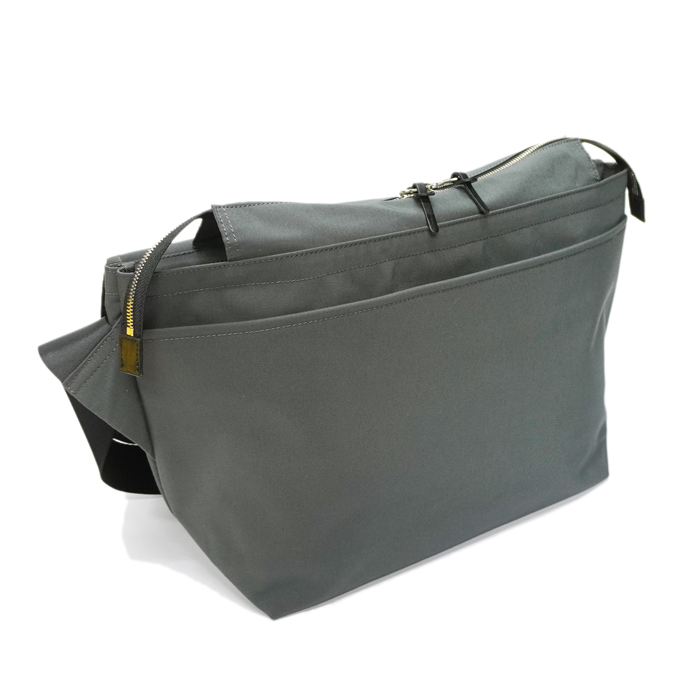 STANDARD SUPPLY（スタンダードサプライ）FLAP MESSENGER（フラップ