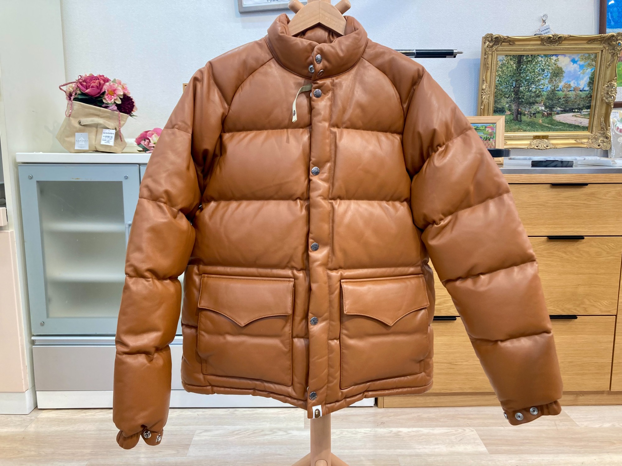 A BATHING APE(アベイシングエイプ)レザークラシックダウンジャケット