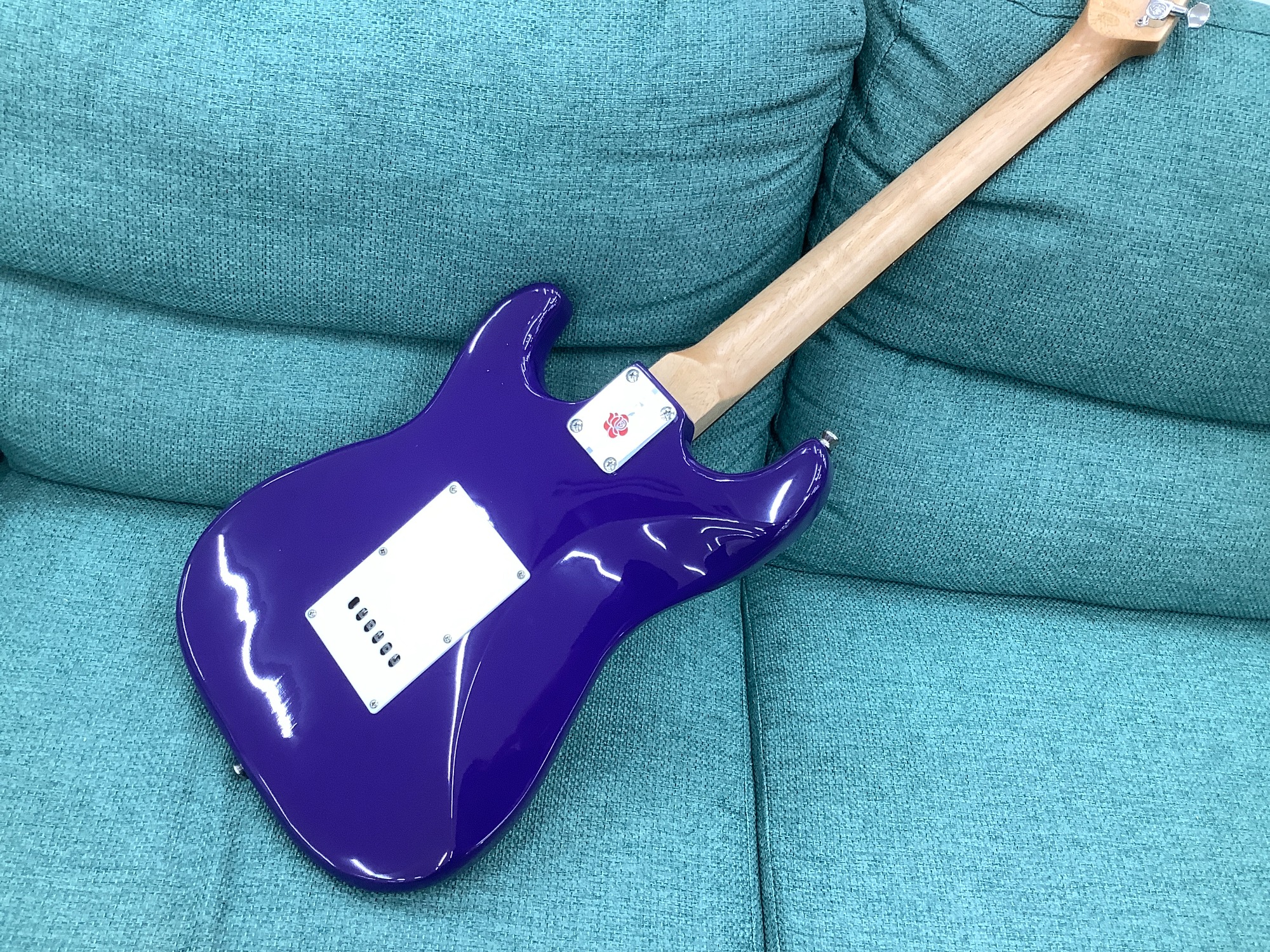 GYPSY ROSE（ ジプシー・ローズ）エレキギターのご紹介です