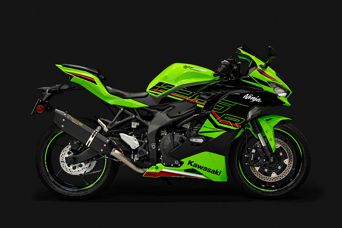 トリックスター / Ninja ZX-25R (23-25) 政府認証フルエキゾースト