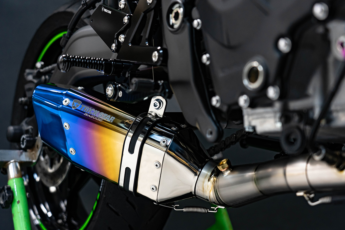 新製品情報】Ninja ZX-25R(21-23)/ZX-4R SE/ZX-4RR レーシングダウン