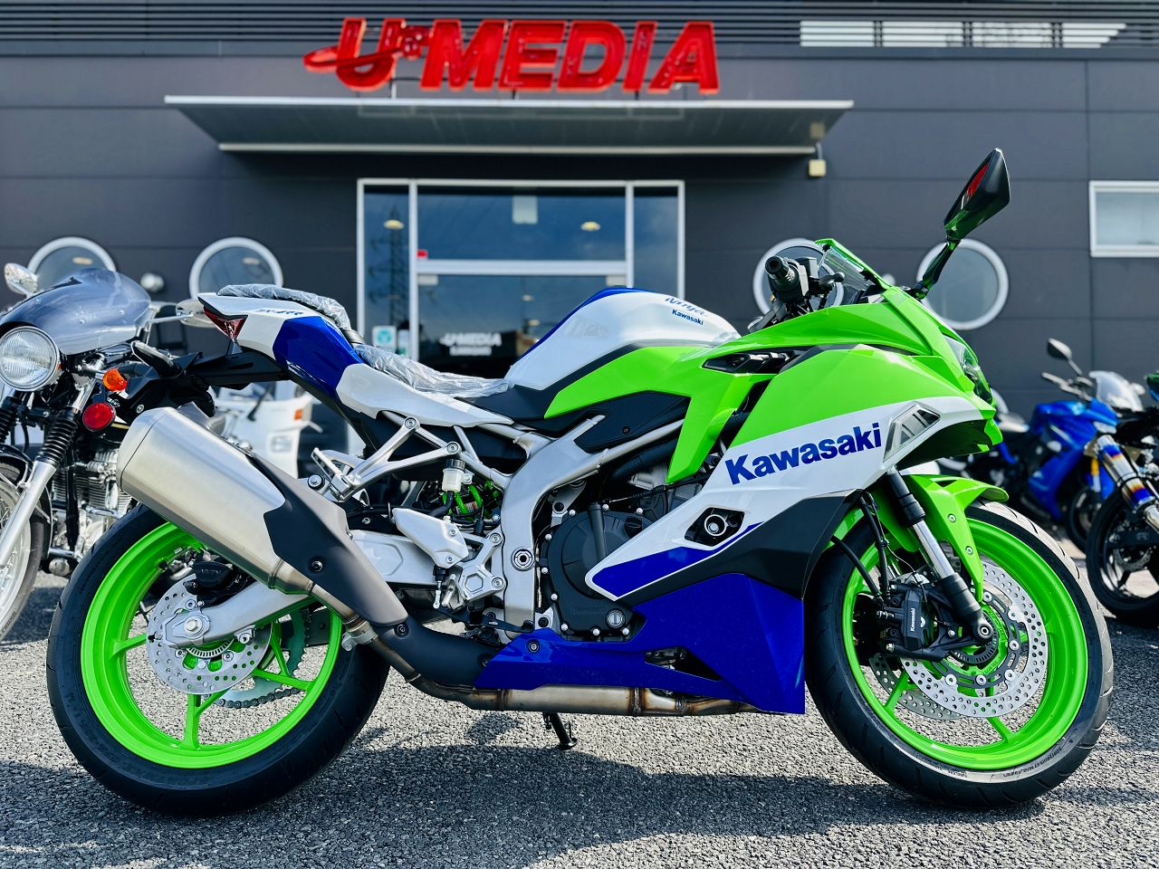 Kawasaki ZX-4RR SE 40th Anniversary model！！ [最新情報] | U