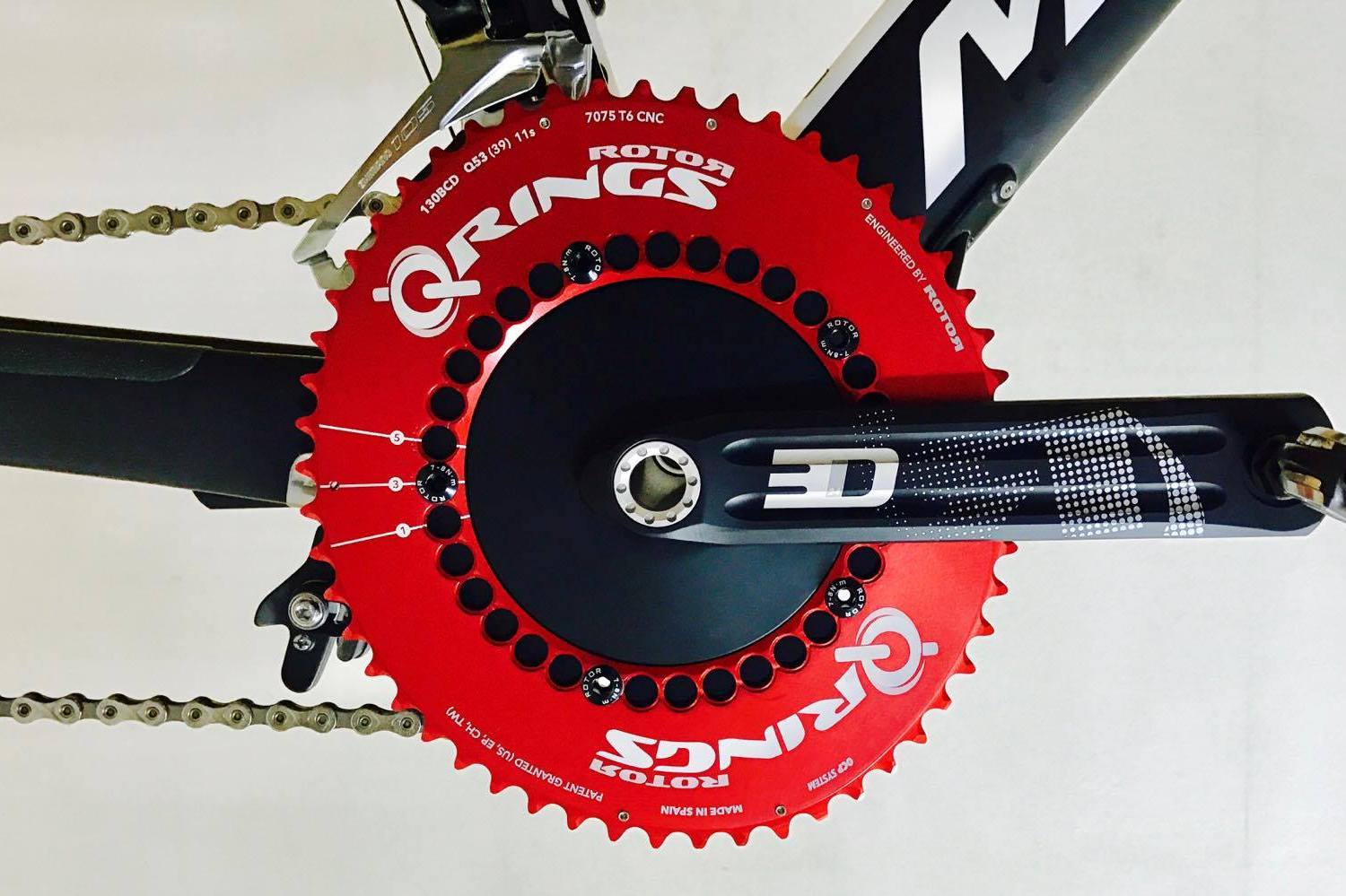 楕円チェーンリングのROTOR Q-rings。そのメカニズムとは