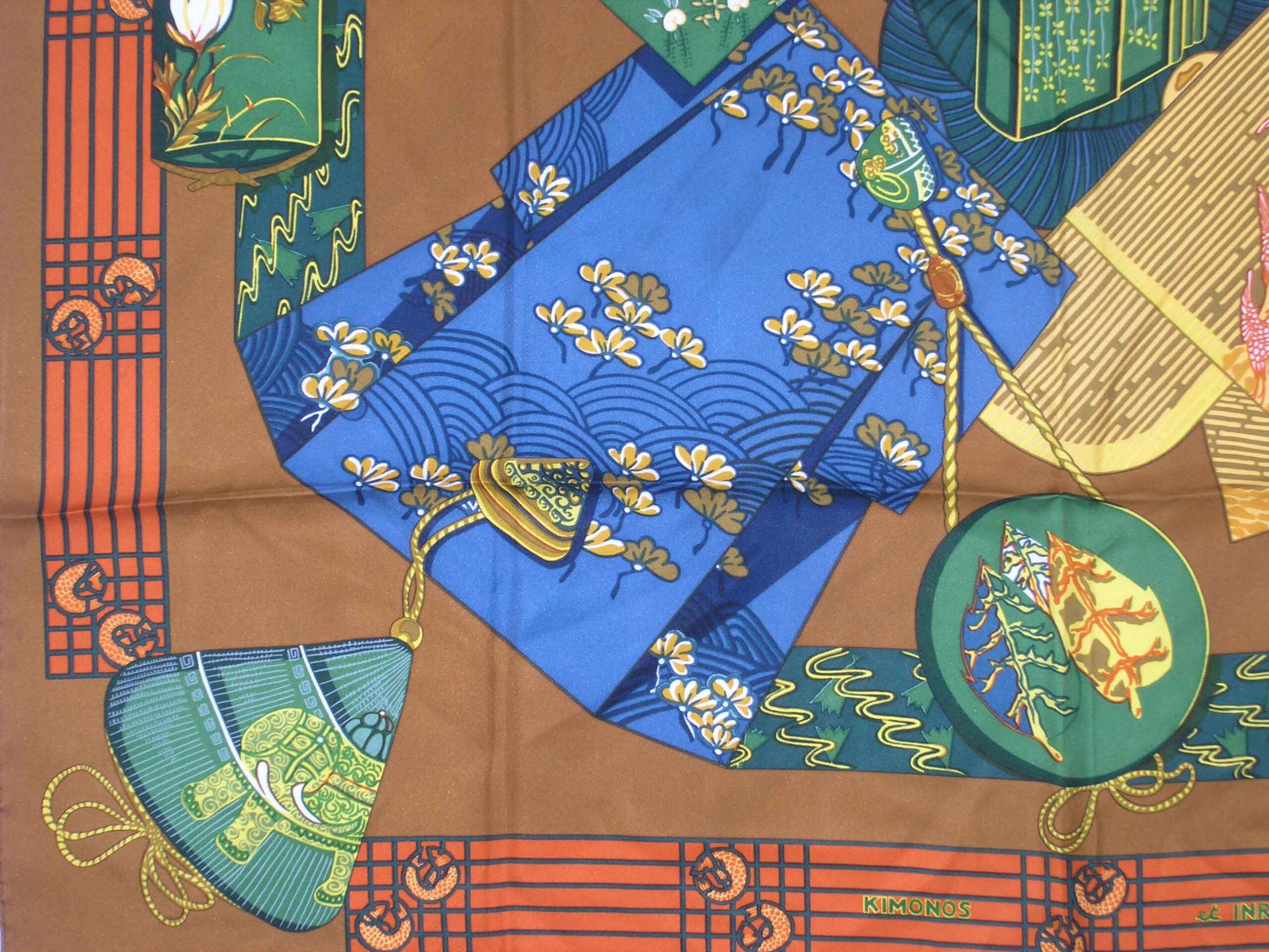Kimonos et Inros Hermes Scarf - It's All Goode