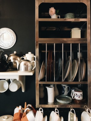 今は中古で探すのみ！インディアンキッチンラックはHAYも完売