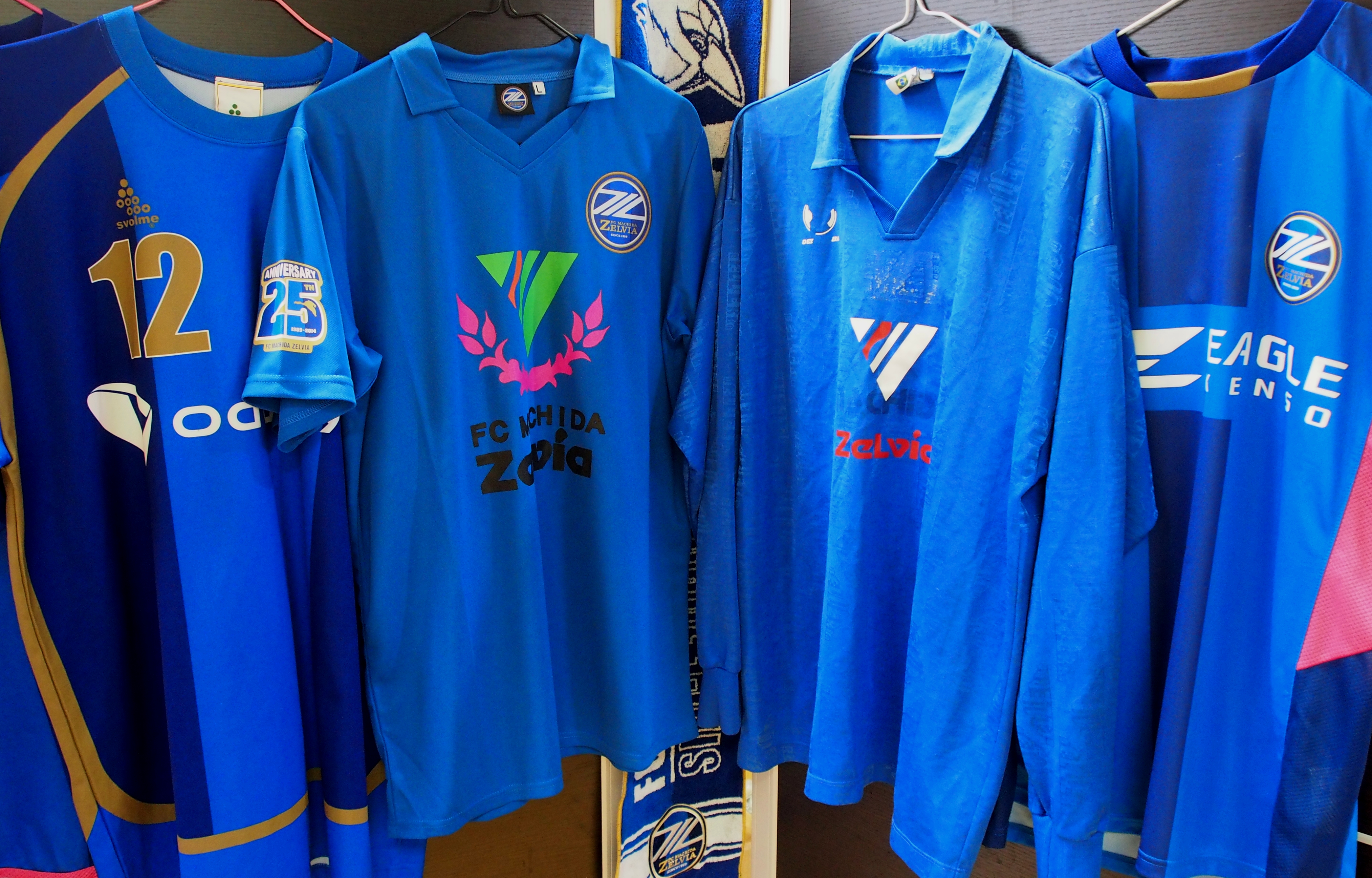 クラブ25周年記念グッズ】復刻版レトロシャツ 発売のご案内 | お知らせ