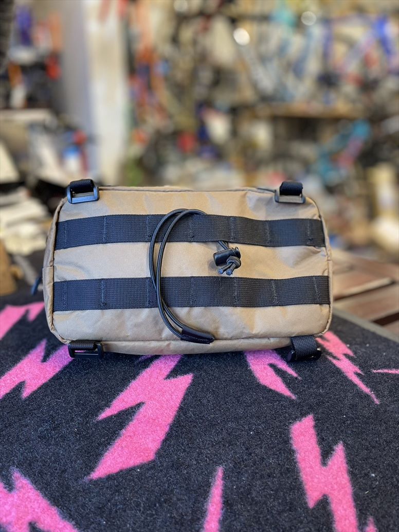 SWIFT INDUSTRIES/ kestrel /handlebar bag /coyote