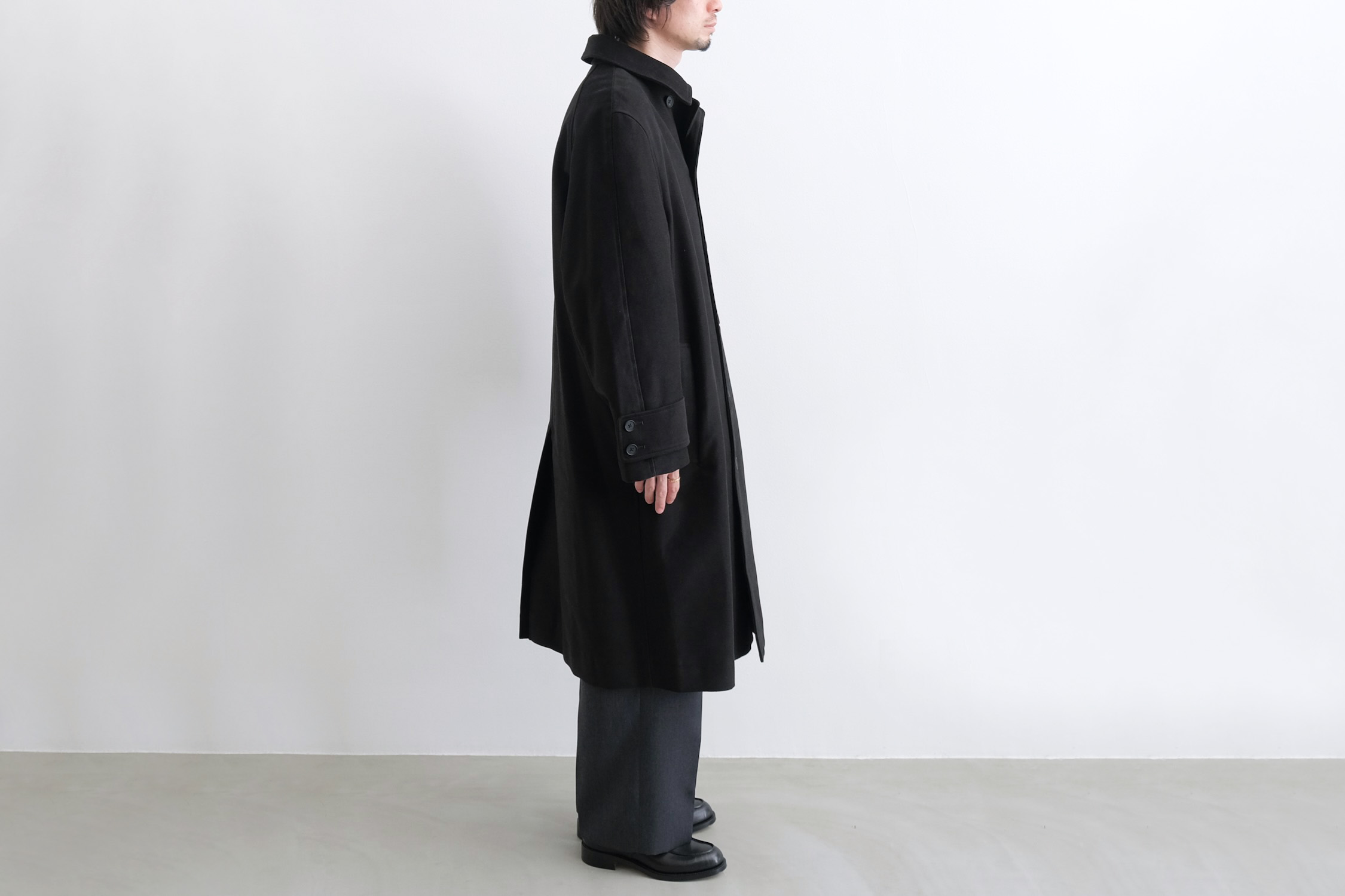 HIGH COUNT MOLESKIN SPLIT RAGLAN OVER COAT - WUNDER