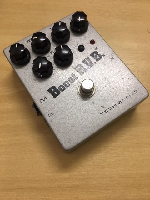 PEDAL TECH 21 NYC BOOST R.V.B. ANALOG REVERB EMULATOR USADO