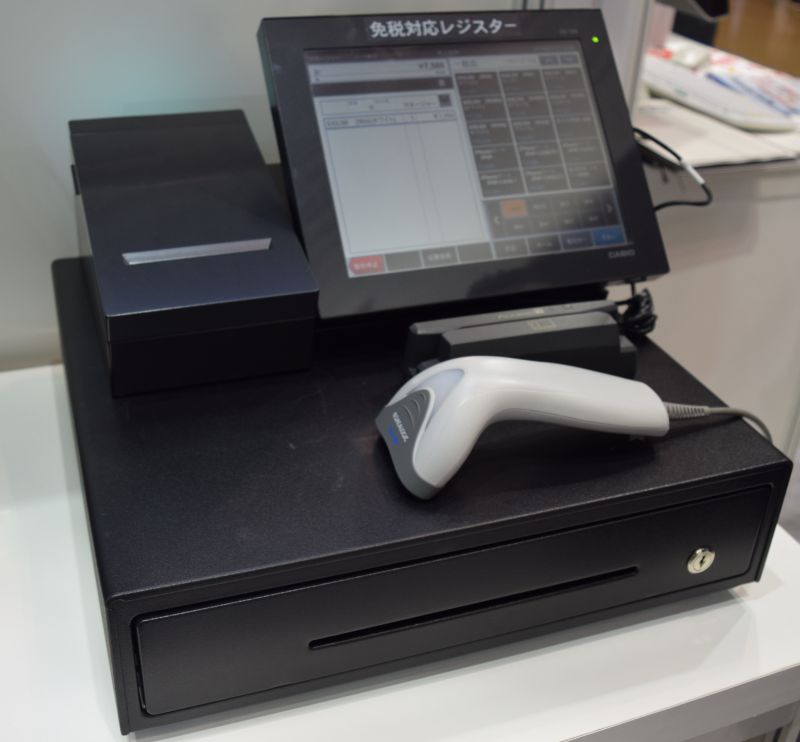レジ処理と同時に免税書類作成、カシオ「VX-100」 | 日経クロステック