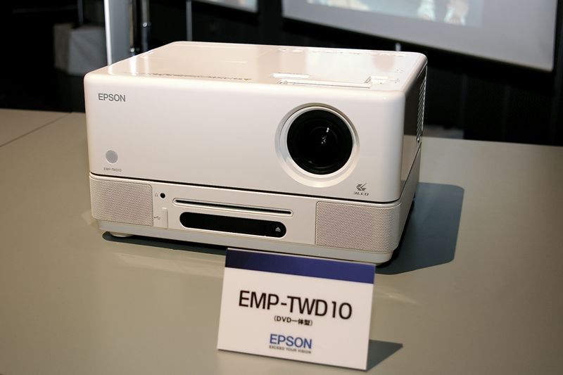 セイコーエプソンから“全部入り”新型プロジェクター、CMは長澤まさみ