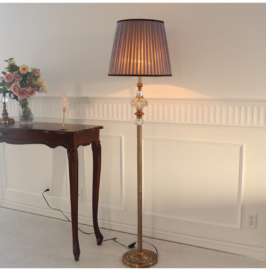 装飾的なフロアスタンド ホワイトゴールド アンティーク調 ロココ調 姫