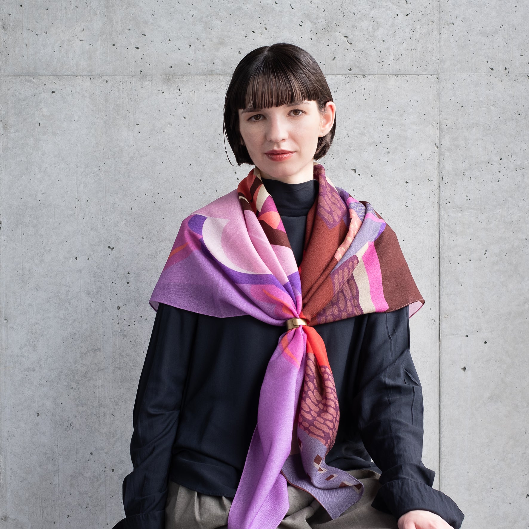 Superfine Merino Wool 'St. Ives' pink 正方形スカーフ – YARN&COPPER