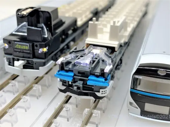 E257系2000番台「踊り子」NA-08編成が入線しました。KATO 10-1613