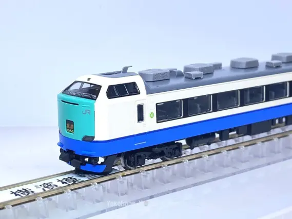 485系3000番代「上沼垂色」R編成が入線です。 TOMIX 98801 | NGaugeJP