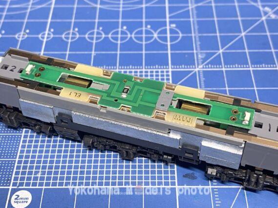EF64 1000番台 一般色 JR貨物クーラー搭載車（電暖表示灯撤去）が入線