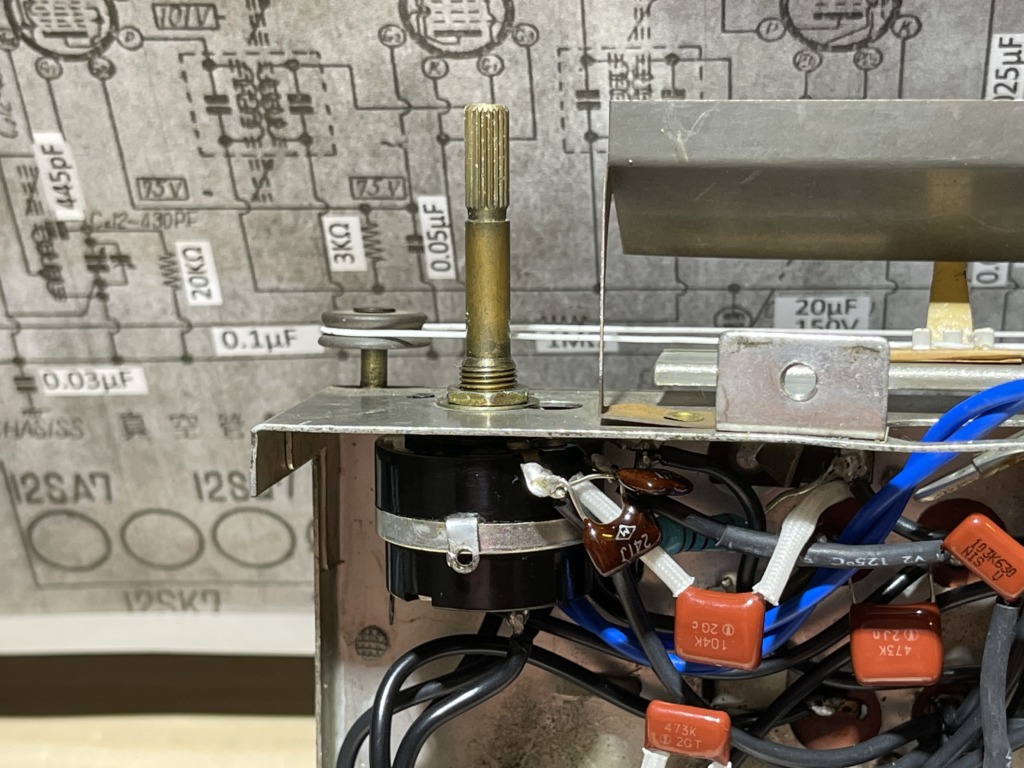 昭和初期の真空管ラジオ「ナショナル PS-54」の修復 – ボリューム交換