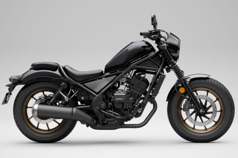 新型はEクラッチ付き！ ホンダ「レブル250／Sエディション」2025年