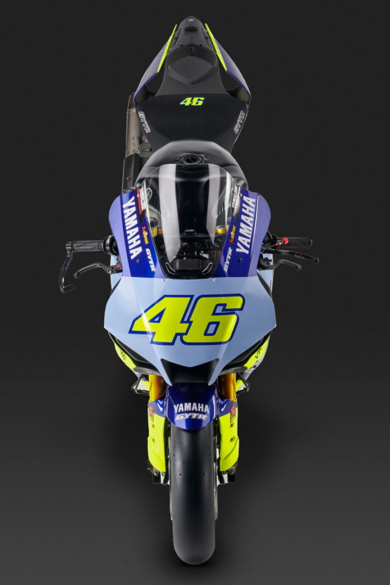 ヤマハがロッシに特別仕様「R1 GYTR VR46 Tribute」をプレゼント！ お