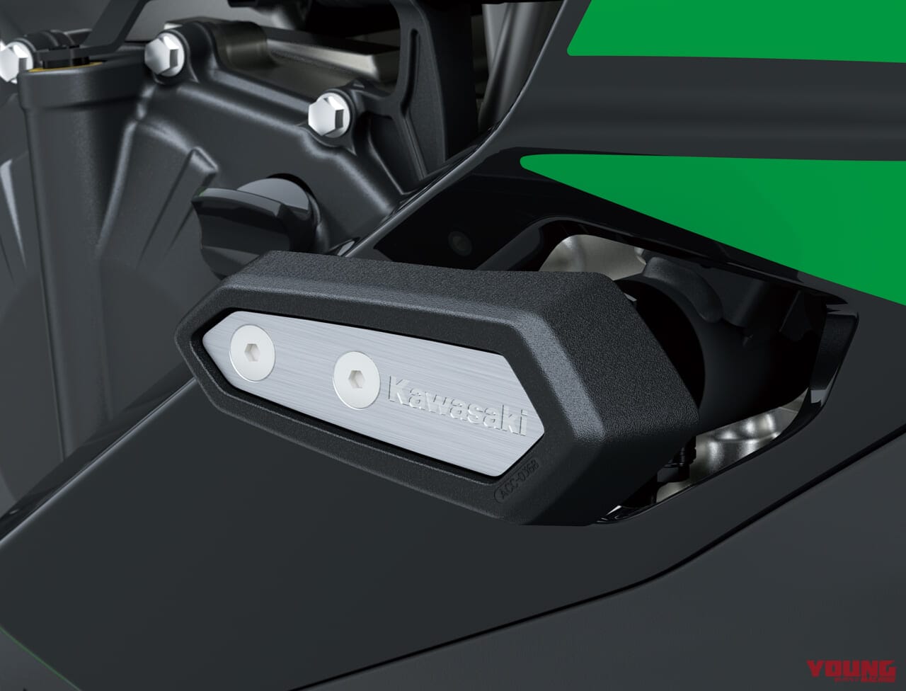 画像 No.13/17] 上級ミドル仕立て! カワサキNinja ZX-4R 装備解説〈大