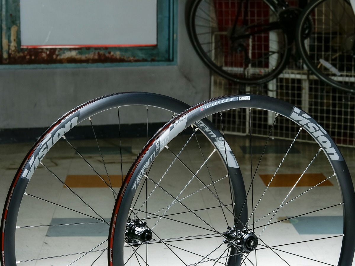 池Ⅽ店頭限定特価】完成車ホイールからステップアップにもおすすめ30