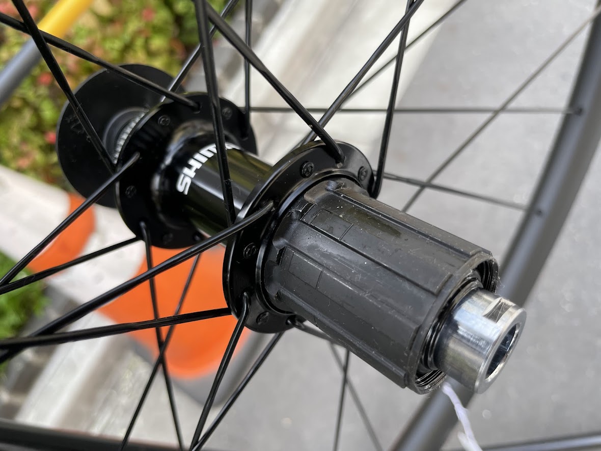 SHIMANO 105カーボンホイール32mmハイト アサゾーに在庫あり！ | 上野