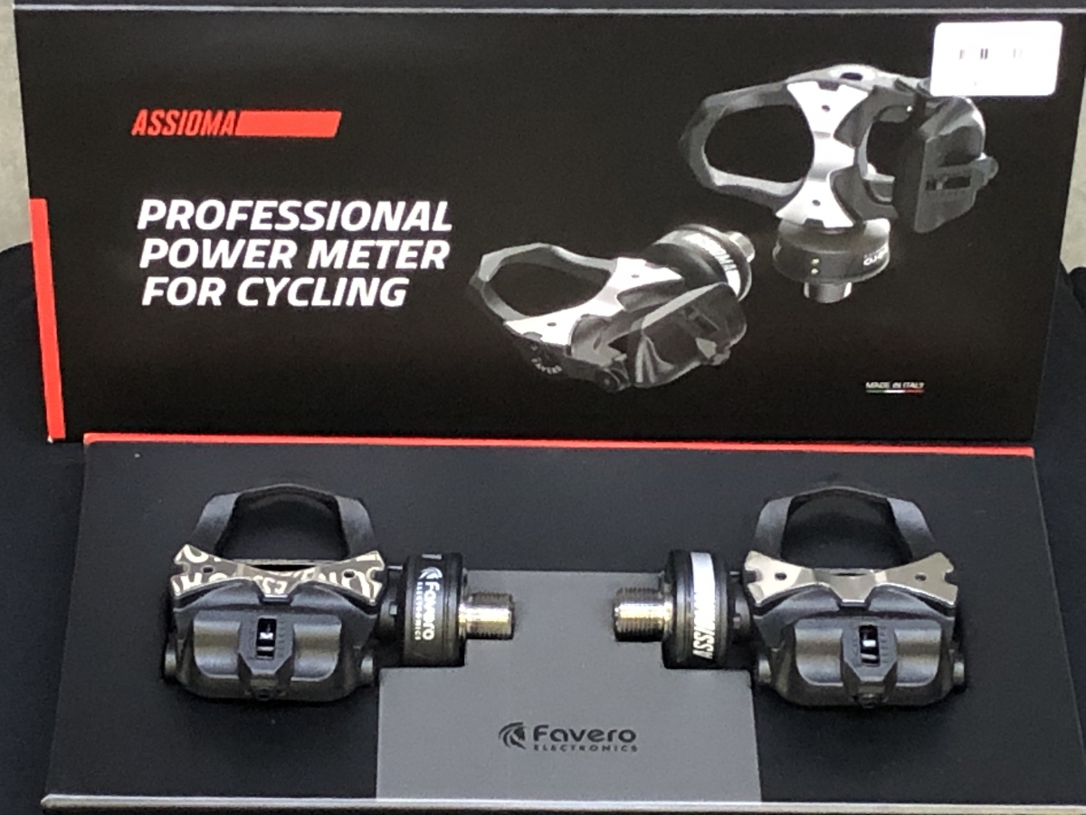 圧倒的コスパのペダル型パワーメーター！ASSIOMA DUOが入荷しました