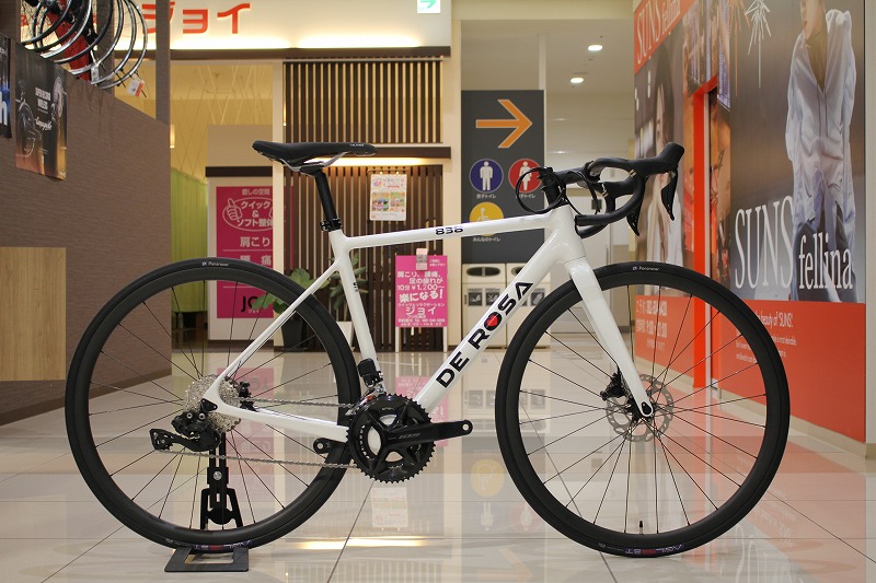 決算セール】デローザの価格じゃない？！ヨーロッパ御三家のフル