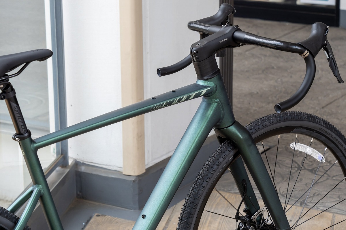 アウトレット】ロードバイクと同じ名前を持つグラベルロード「SCOTT