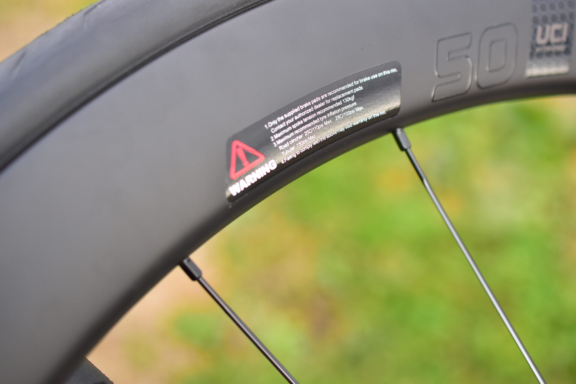 ATTAQUE Carbon 50mm クリンチャーホイールレビュー | 軽量・エアロ