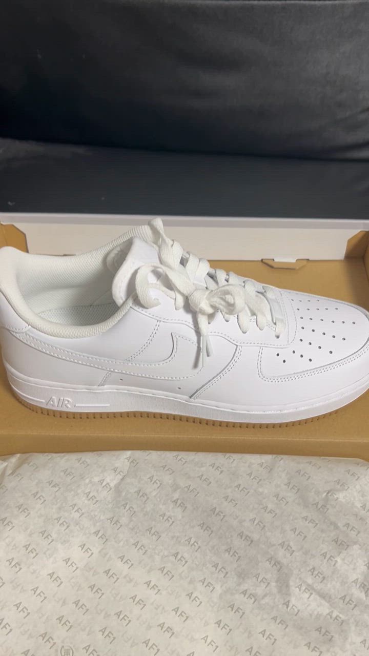 NIKE（ナイキ） スニーカー AIR FORCE 1 '07 エア フォース1 '07