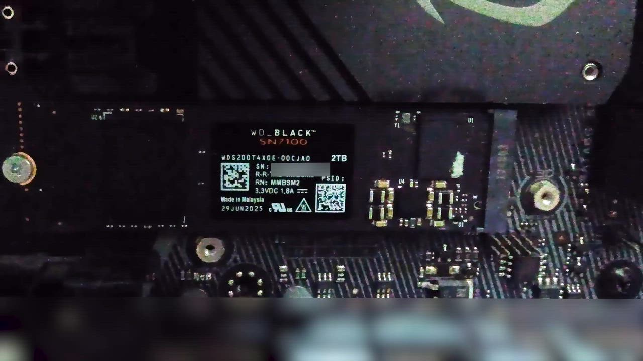 WDS200T4X0E [M.2 NVMe 内蔵SSD / 2TB PCIe Gen4x4 ヒートシンク非搭載