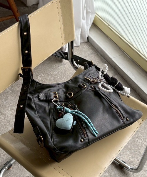 ショルダーバッグ バッグ vintage y2k shoulder bag／ビンテージ合皮