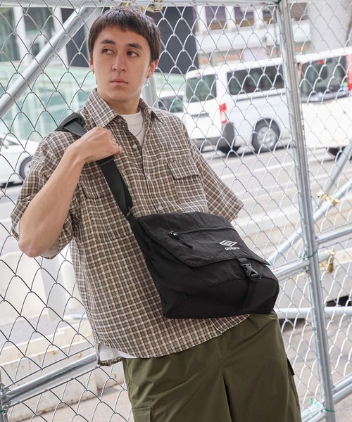 Cityboy Umbro ブラックメッセンジャーバッグ イングランドモデル