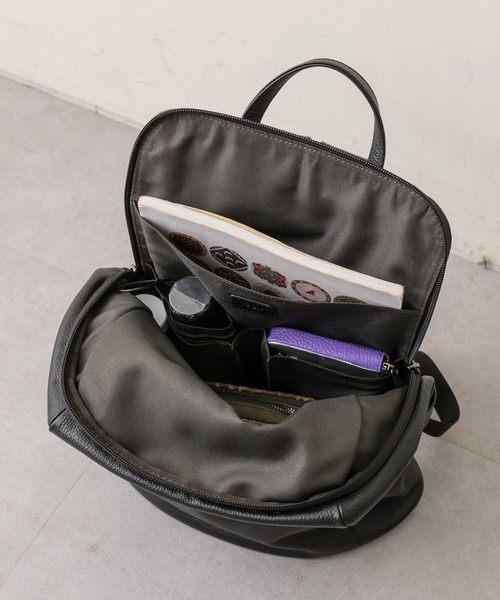 ear PAPILLONNER（イア パピヨネ） デイバック リュック 「本革/A4