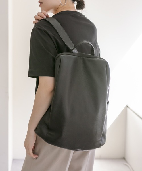 ear PAPILLONNER（イア パピヨネ） デイバック リュック 「本革/A4