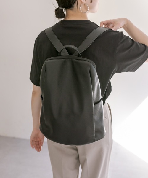 ear PAPILLONNER（イア パピヨネ） デイバック リュック 「本革/A4