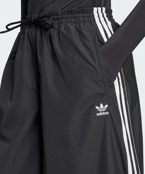 adidas（アディダス） パンツ ファイヤーバード オーバーサイズド