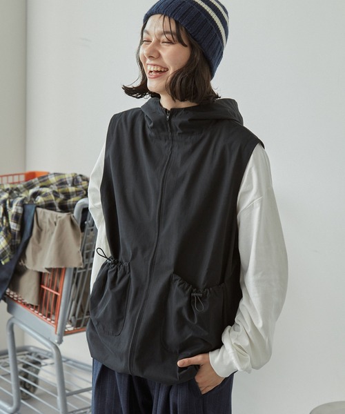 ベスト ジレ 「セットアップ対応」フード付きナイロンベスト