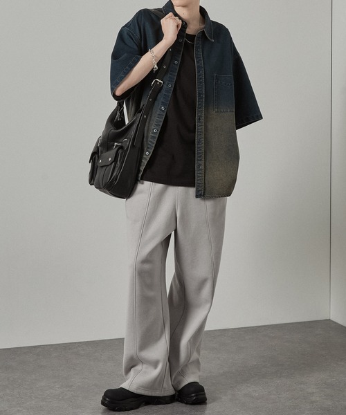 ショルダーバッグ 「Alfred Alex」マルチポケットZIPショルダーバッグ