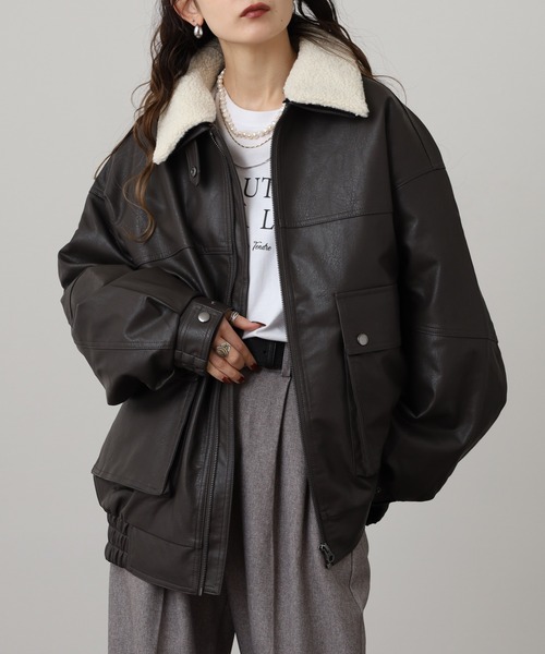 SUGGESTION ブルゾン アウター Fake leather blouson with boa collar