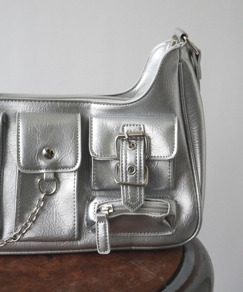 Port（ポート） ショルダーバッグ バッグ 「 」 チェーン デザイン