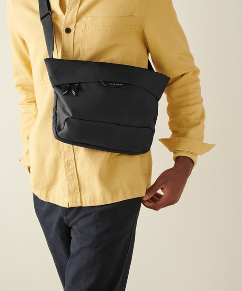 COLE HAAN（コールハーン） ウエストポーチ セントラル スリングバッグ
