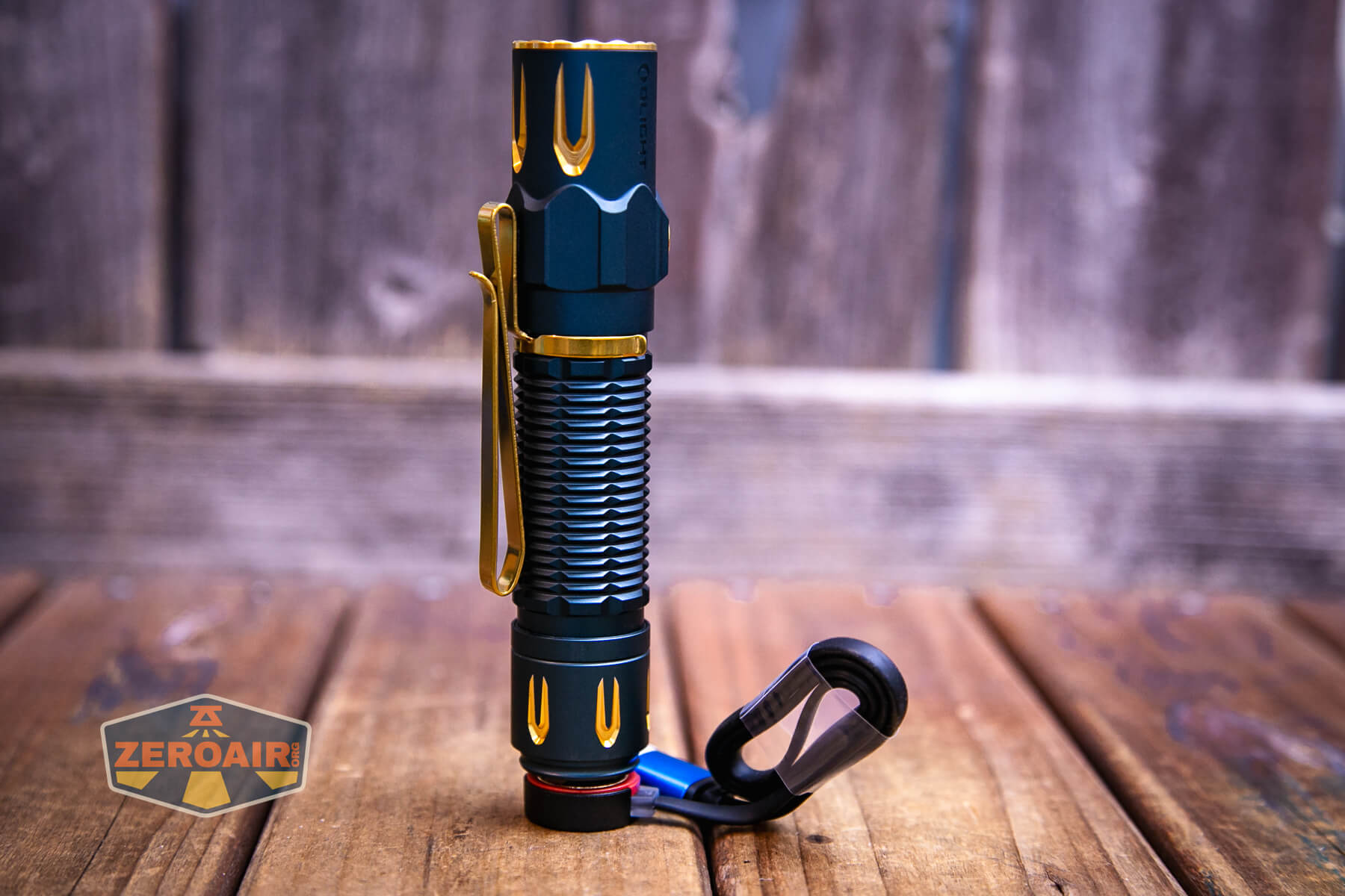 Olight Warrior 3S Dream Blue Flashlight Review - ZeroAir Reviews