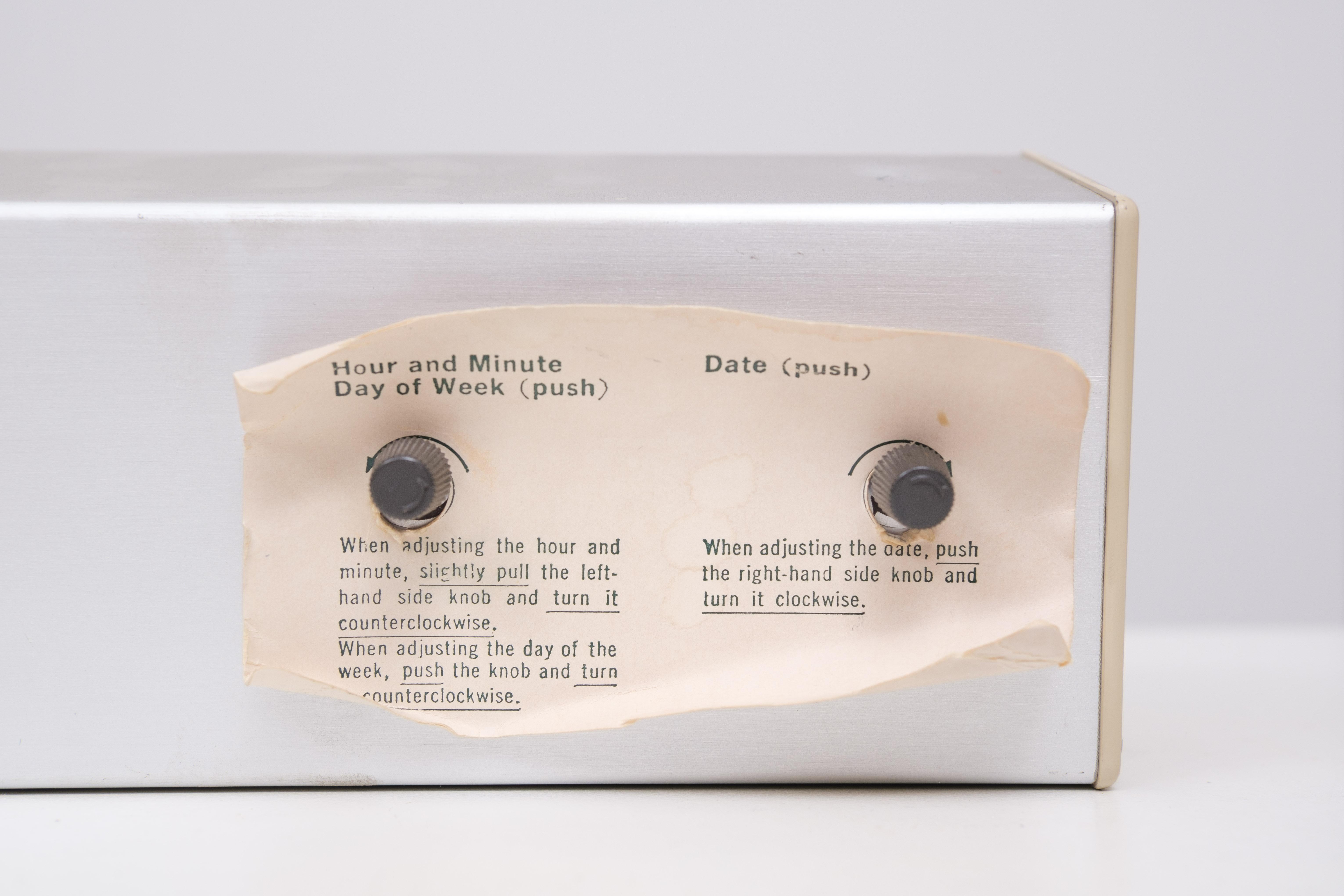 Caslon 601 Date Flip Clock by Copal, 70s Japan at 1stDibs