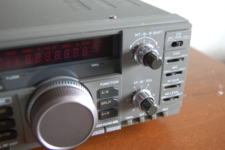 TS-680Vを使い倒す(2) 操作系 | Active Shack