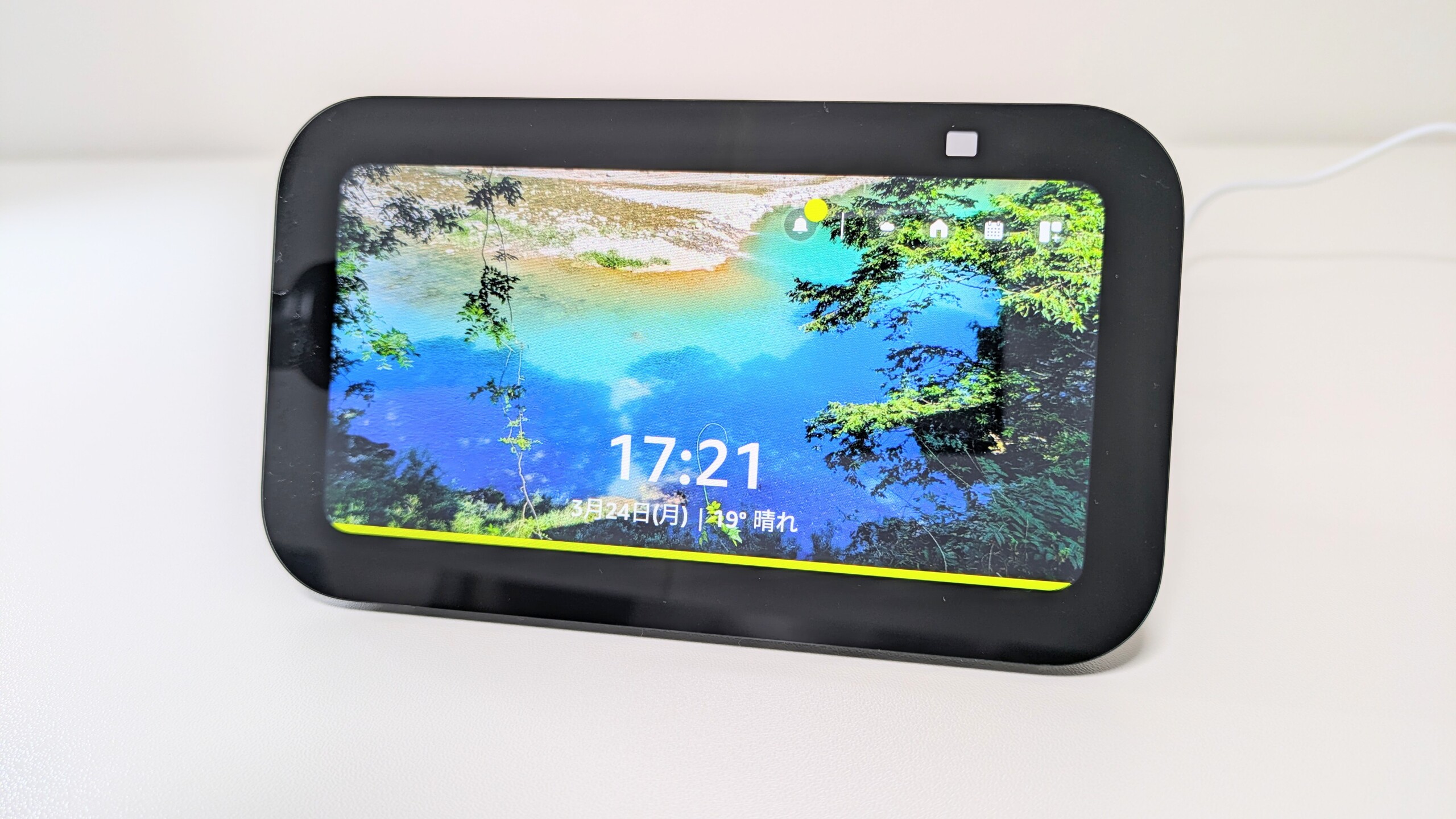 Echo Show 5レビュー。小型スマートディスプレイは生活をどれだけ豊か