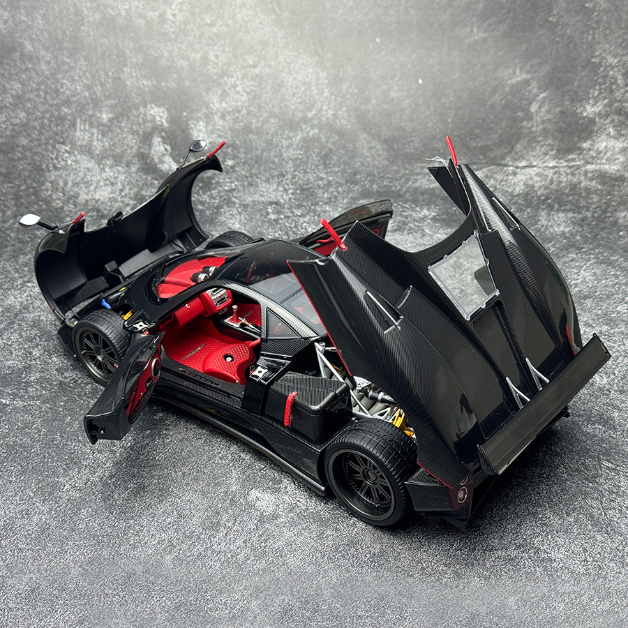 Pagani zonta-zonda f 2005 genevaモーターショーカーモデル、合金